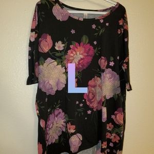 2 lularoe irma shirts
